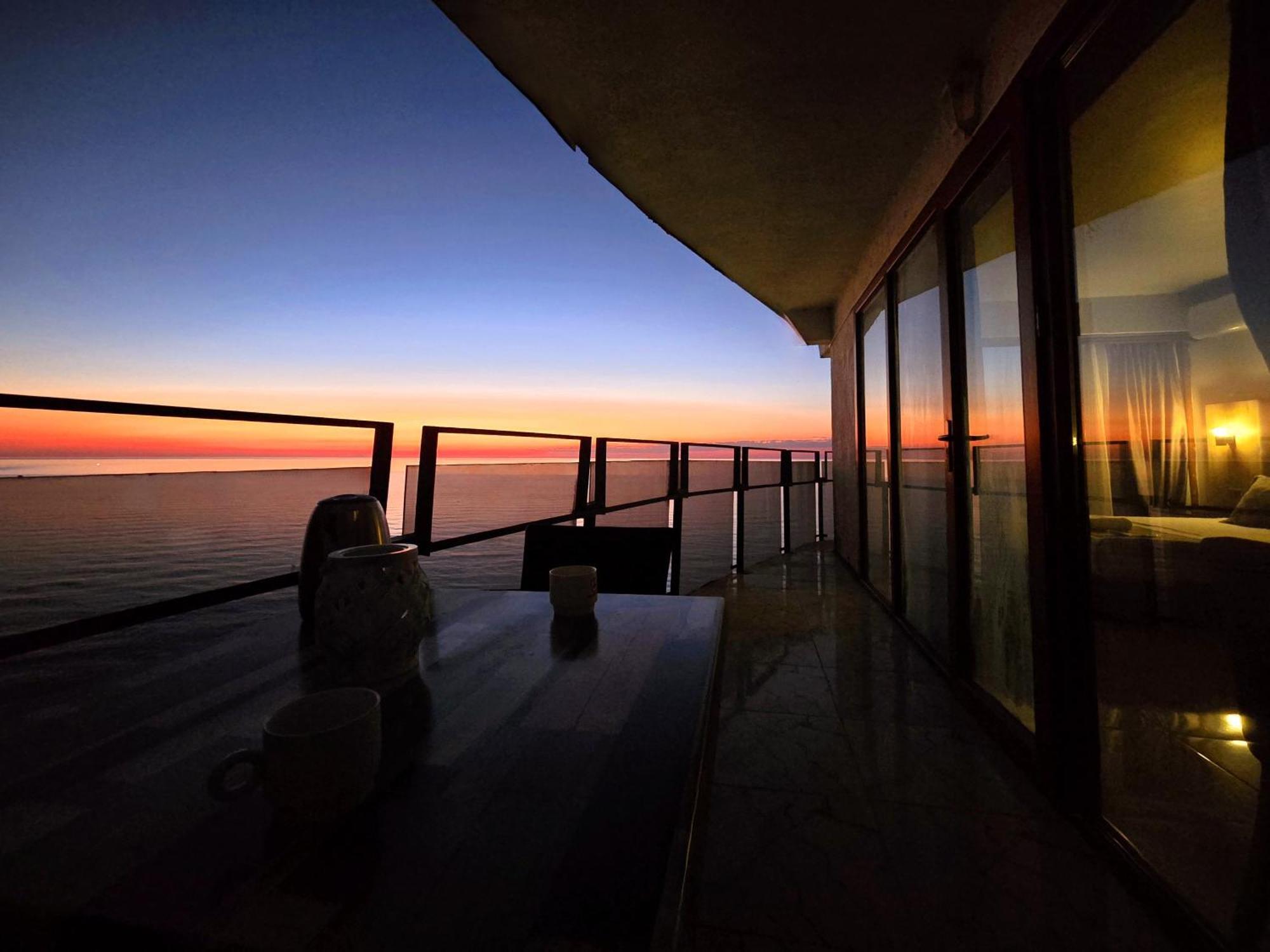 Ashtal Beach Hotel Batumi Kültér fotó